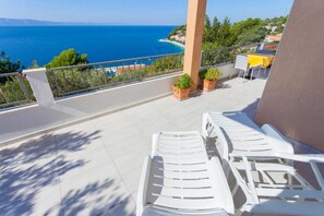 Terrace/patio - Summerheaven Apartments (Podgora)