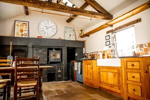 تناول الطعام