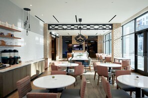 Gratis morgenmadsbuffet hver dag