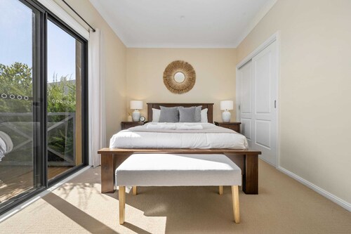Marcotta Guest Suite | Moments to Golf Course