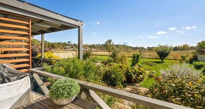 Marcotta Guest Suite | Moments to Golf Course