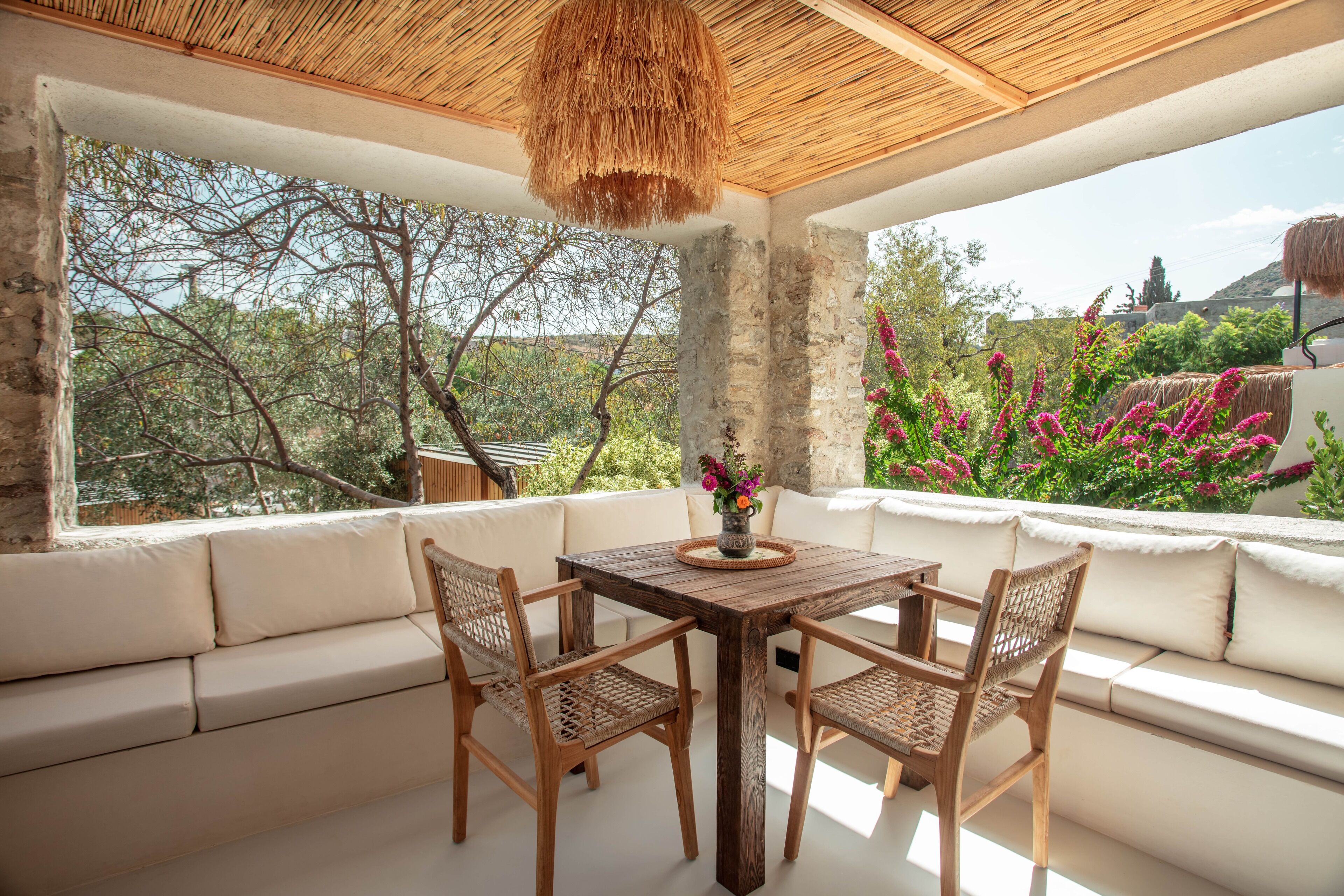 Deluxe Double Room, 1 Queen Bed, Courtyard View | Terrace/patio