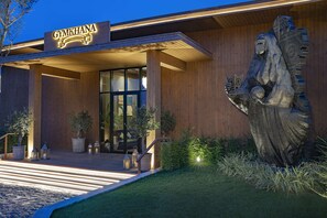 Restaurant - Katara Hills Doha, Lxr Hotels & Resorts (Doha)