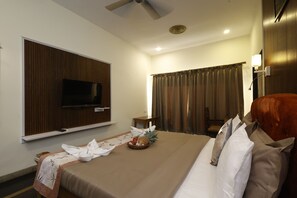 Ropa de cama de alta calidad, minibar y escritorio 