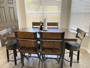 Dining - Spacious, west Houston 2-story home with backyard (Houston)