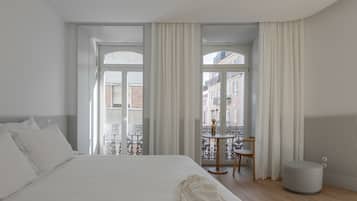 Premium Double Room | Sábanas de algodón egipcio y ropa de cama de alta calidad
