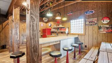 Nhà, nhiều phòng ngủ | Bếp riêng | Tủ lạnh, lò nướng, dụng cụ pha cà phê/trà, lò nướng bánh mì