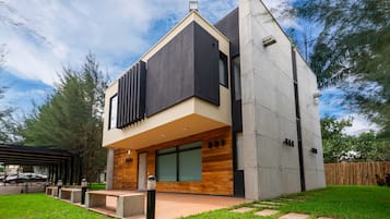 Fachada da propriedade