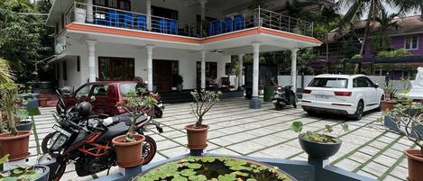 Enceinte de l’hébergement