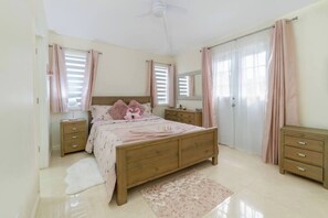 3 chambres, Wi-Fi, literie fournie, accessible en fauteuil roulant
