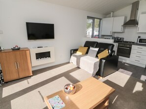 Cottage | Interior - Pinecone Lodge - No 9 (Morpeth)