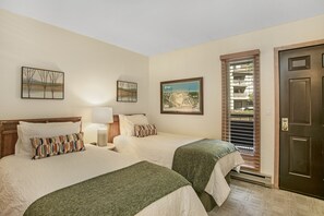 2 bedrooms, iron/ironing board, free WiFi, bed sheets - Modern Vail Condo, steps to Free Shuttle | SF201 (Vail)