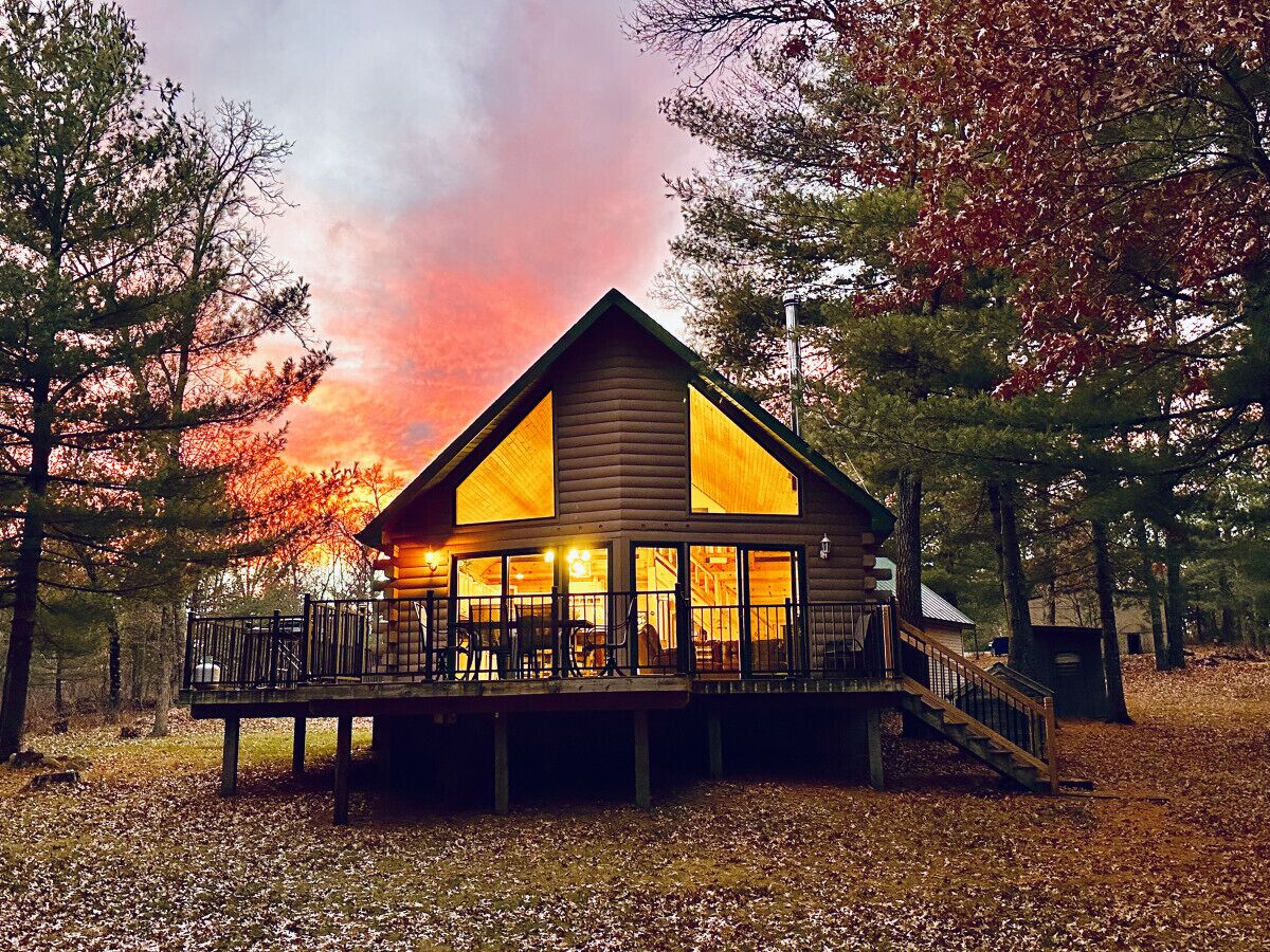 Pardun Rd · Quiet waterfront on Yellow River, lake access!