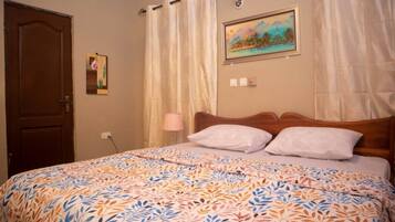 3 bedrooms, iron/ironing board, WiFi