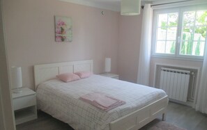 2 chambres, fer et planche Ă repasser, lit parapluie, Wi-Fi gratuit