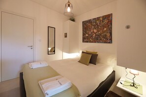 1 soverom, strykejern/-brett, wi-fi (inkludert) og sengetøy