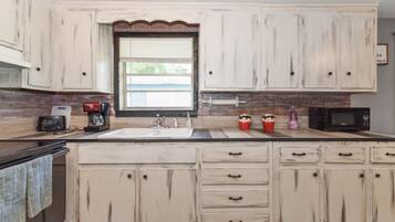 大型冰箱、爐台、洗碗機、咖啡機/沖茶器