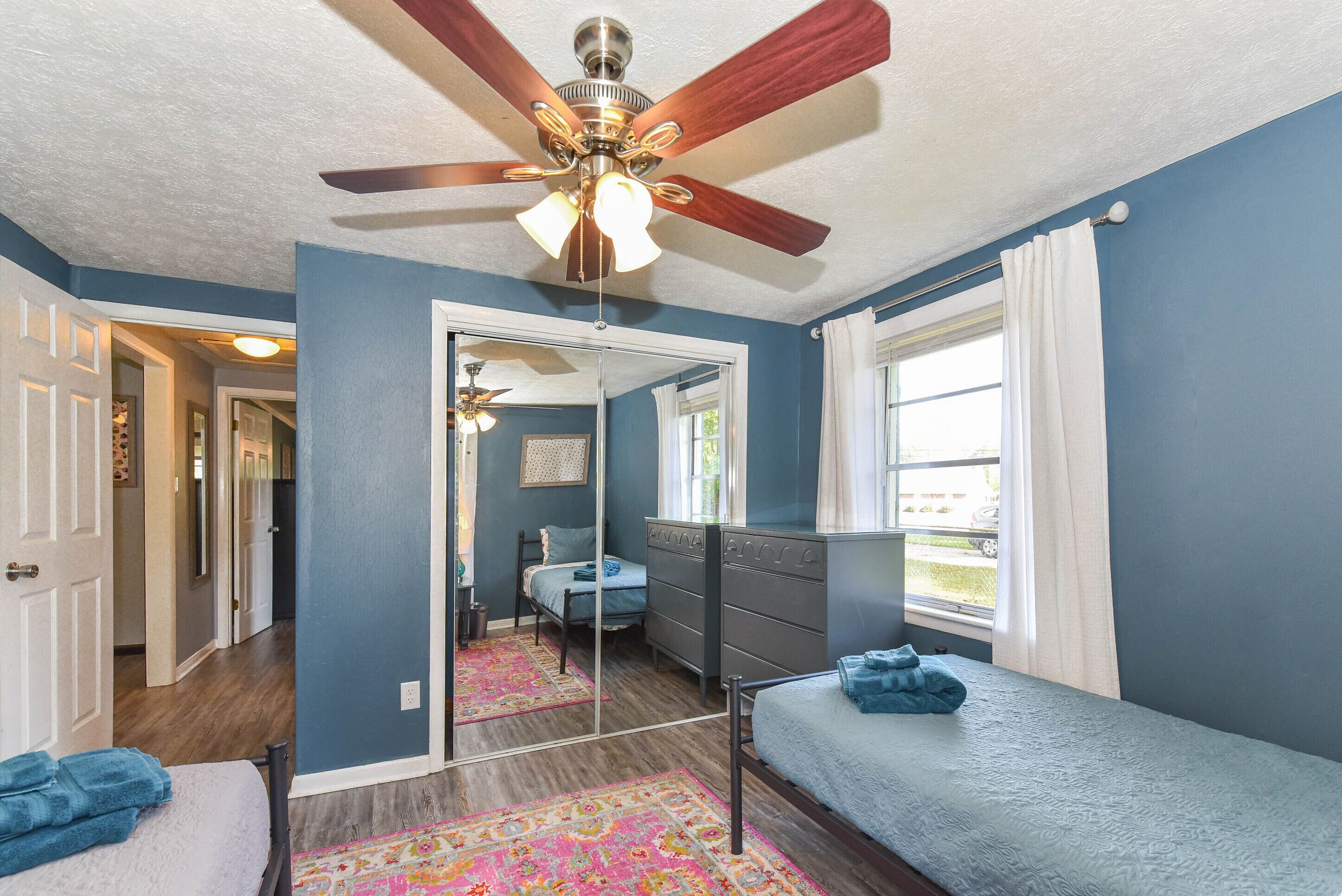 商務獨棟房屋 | 2 間臥室、高級寢具、獨特裝潢、布置獨特