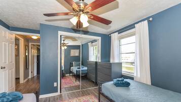 商務獨棟房屋 | 2 間臥室、高級寢具、獨特裝潢、布置獨特