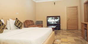 Executive Suite | Individually decorated, individually furnished, desk, laptop workspace - J's Place (Abuja)