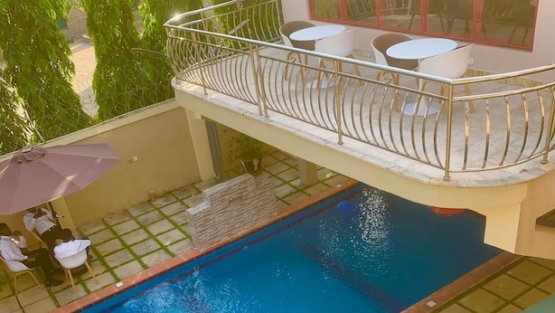 Outdoor pool - J's Place (Abuja)