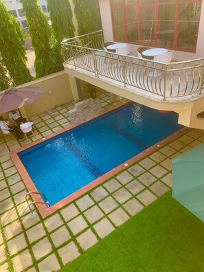 Outdoor pool - J's Place (Abuja)