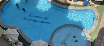 Cozy Paradise Hill Escape 2BR– Comfort, Space & Great Location - WIFI - Pool