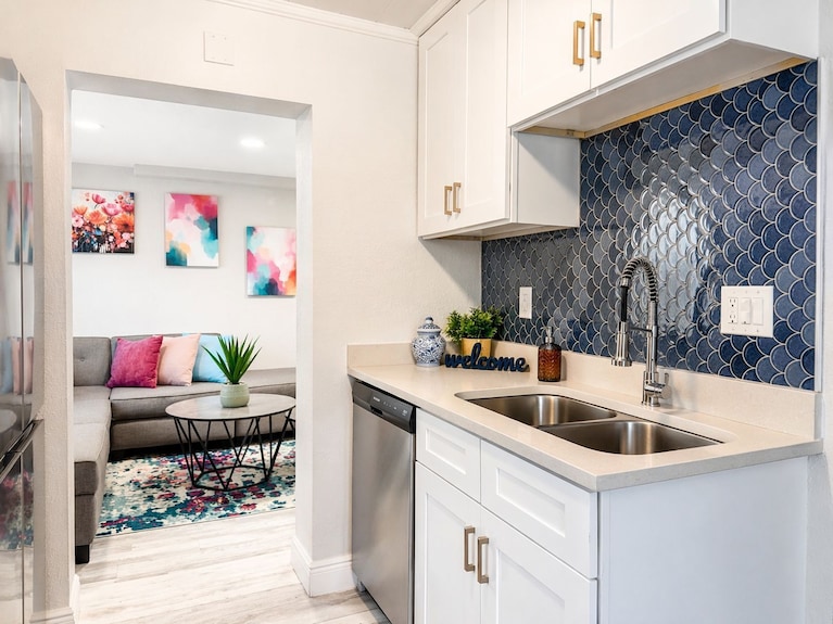 New Beach Cozy Bungalow 2b/1b/7mins-beach&downtown - Clearwater