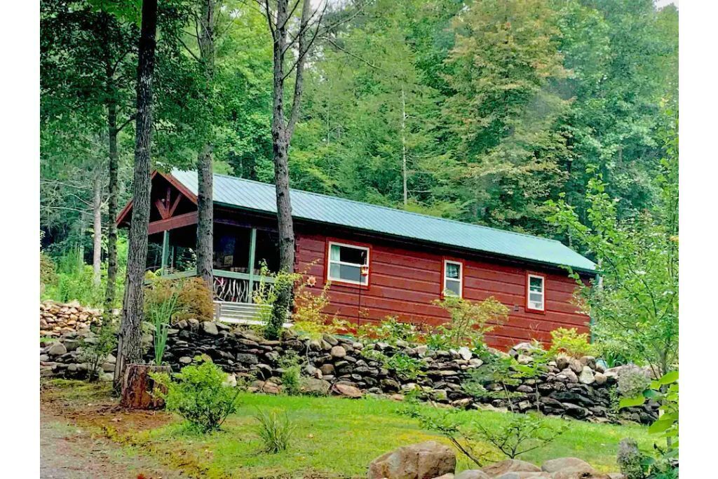 Wahoo Cabin - Table Rock, Jones Gap, Caesar’s Head, Pretty Place Chapel 