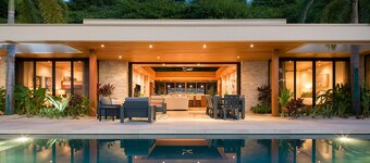 Most Spectacular Luxury Villa With Ocean View & Outdoor Infinity Pool