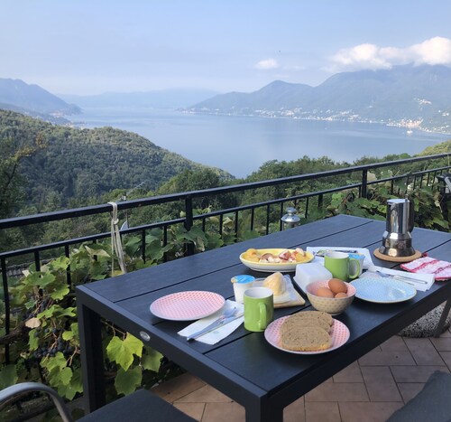 Holiday home with 55sqm - on Lake Maggiore with a wonderful view