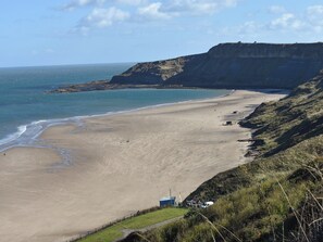 Beach - 1 bedroom accommodation in Cayton (Cayton)