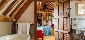 7 slaapkamers, lakens van Egyptisch katoen, een bureau