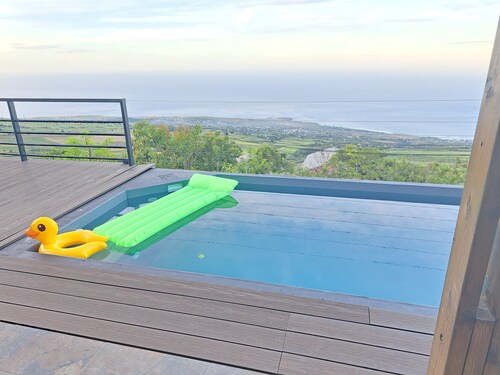 Villa Bellevue dans les hauteurs de Saint Leu : vue imprenable