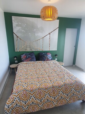 4 多间卧室、熨斗/熨衣板、旅行婴儿床、免费 WiFi