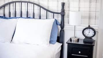 1 bedroom, iron/ironing board, bed sheets