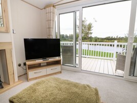 3 bedrooms, individually decorated, individually furnished, free WiFi