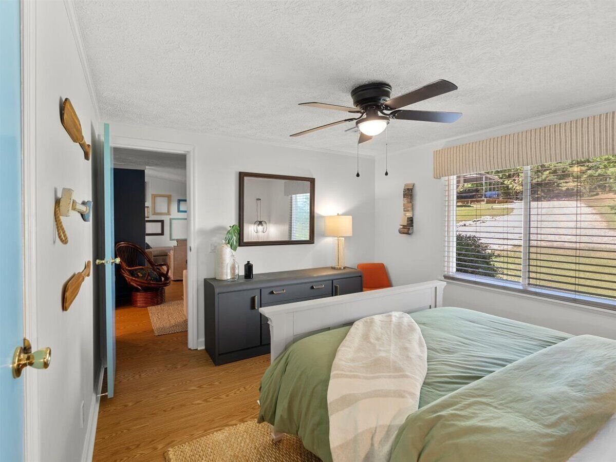 3 間睡房、熨斗/熨衫板、免費 Wi-Fi、床單