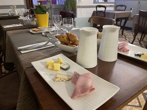 Restaurant - Hotel Restaurant le grand monarque (Donzy)