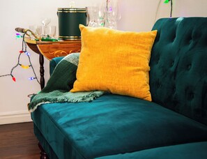 Smart TV, Netflix, servicios de streaming y biblioteca musical 