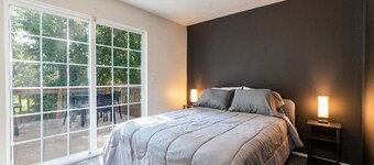 Spacious Pet Friendly Retreat!