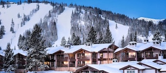 **Majestic Mountain Retreat- Closest Home to the Homestead Crater**