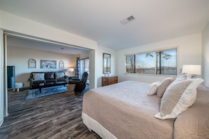 1 bedroom, free WiFi - South Shore 1 bdrm! Cabana-Gameroom/Mini-Golf!  Indoor Hot Tub & More! (Hot Springs)