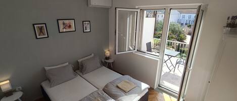 4 quartos, ferros/tábuas de passar roupa, Wi-Fi de cortesia