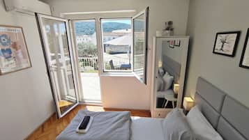 4 soverom, strykejern/-brett, wi-fi (inkludert) og sengetĂžy