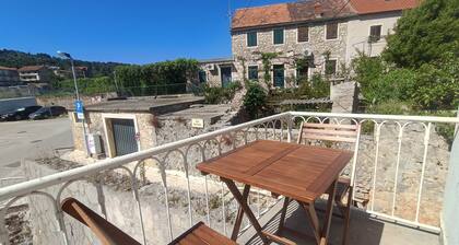 Oleas Stari Grad Hvar – Holiday Home – 2 min to Sea and Center