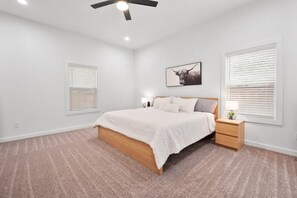 3 camere, una scrivania, ferro/asse da stiro, Wi-Fi gratuito