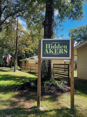 تفاصيل الفندق من الخارج