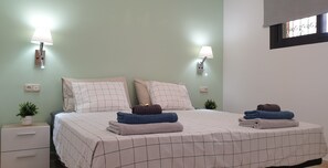 1 chambre, fer et planche Ă repasser, Wi-Fi gratuit, draps fournis