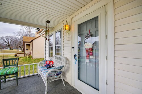 Walk to Dtwn: Marie Antoinette-Themed Lebanon Home